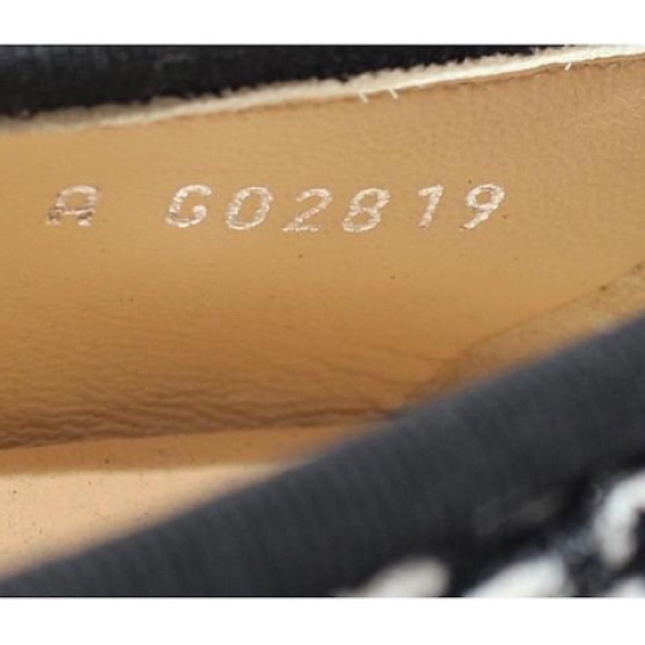 Chanel Black/White Tweed and Patent Leather CC Cap Toe Bow Ballet Flat - Picture 7 of 7